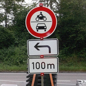 Verkehrssicherung und Verkehrszeichen